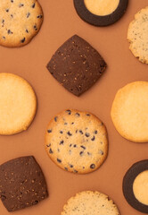 cookies on the brown background.　茶色背景上のクッキー