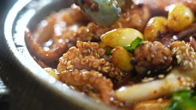 Spicy stir-fried octopus with garlic
