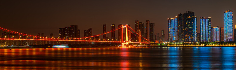 Fototapeta premium night view of the bridge