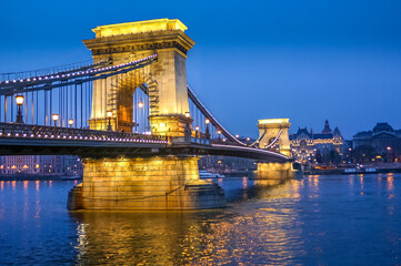 Obraz premium The Chain bridge in Budapest, Hungary