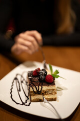 tiramisu chocolate cake with strawberries