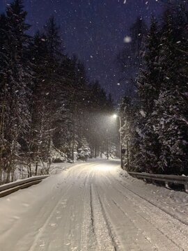 Road in winter - Brenna