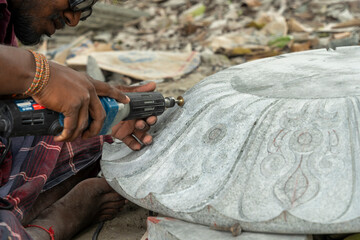Ornements artisanaux d&rsquo;un temple hindou &agrave; Jaffna