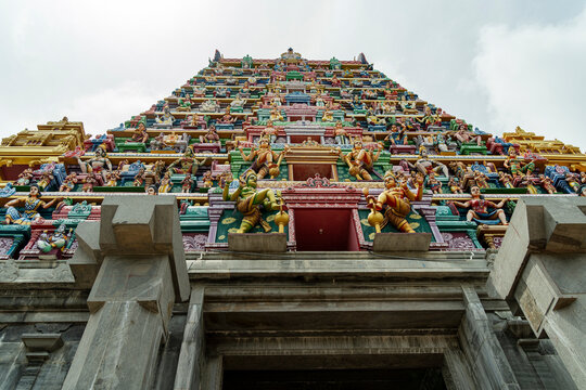 Couleurs sacr&eacute;es du temple hindou- jaffna au Sri lanka