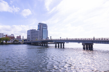 Fototapeta premium 大橋川にかかる松江大橋