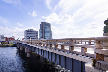 大橋川にかかる松江大橋 © naoko
