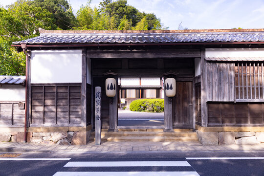 武家屋敷　長屋門及び中間部屋