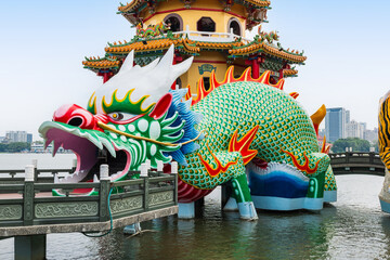 台湾　高雄　蓮池潭