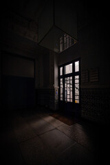 Ciudad de Valladolid al anochecer con luces enigm&aacute;ticas y misteriosas	
