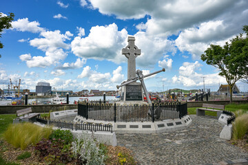 Howth Seafarers Memorial / Ireland