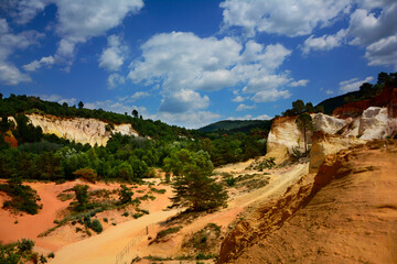 prowansja piekny kanion ochrowy, beautiful ocher canyon in Provence, ocher canyon, ocher canyon in provence, Colorado provençal, Provencal ocher canyon, Colorful former ochre , France © kateej