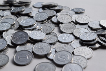 たくさんの一円玉