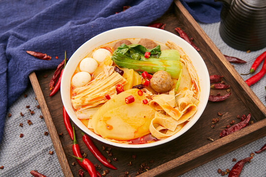 Mala Tang With Quail Eggs Potato And Vegetables