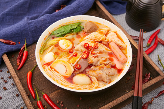 Mala Tang With Beef Slices And Vegetables