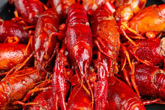 Irresistible Spicy Crayfish With Chili And Garlic