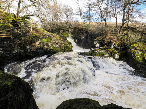 Ingleton Waterfalls Trail, Yorkshire &ndash; Scenic Forest Waterfall Landscape