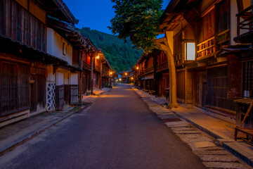 Obraz premium 長野県 南木曽町 中山道 妻籠宿の町並み