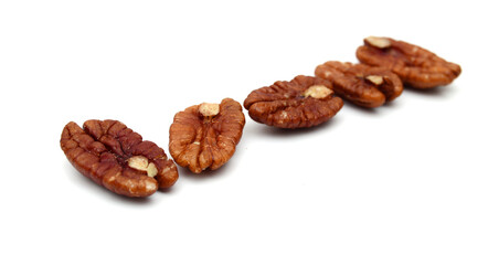 Obraz premium Pecans isolated on white background