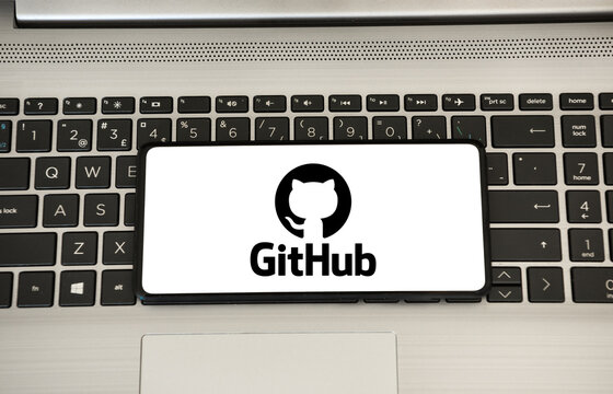 Github logo on smartphone next to computer. Link&ouml;ping, &Ouml;sterg&ouml;tland, Sweden. 01-29-2026.