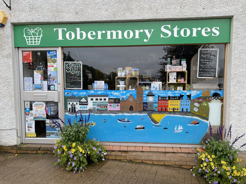 A view of a shop in Tobermory