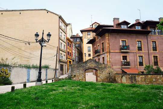 Old house Casona de Regla at the intersection of Street Regla and Street Postigo Alto in the Historic Center of Oviedo, Spain