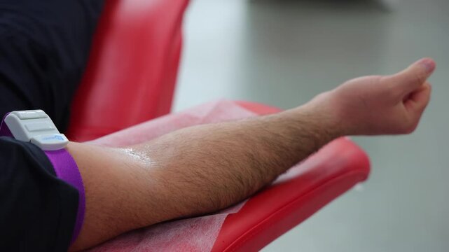 Donating blood is a good thing and made to others that he is waiting for hope.