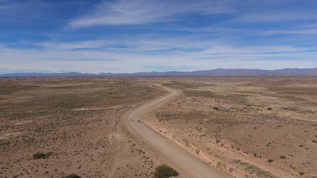 Quiaca bicicleta pareja viajera ruta tierra Jujuy Argentina
