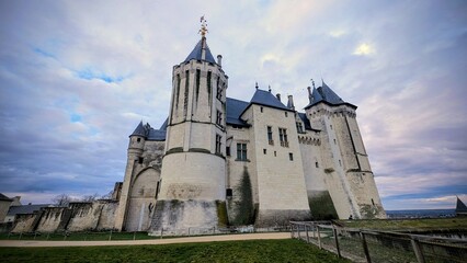 SAUMUR (Maine-et-Loire)