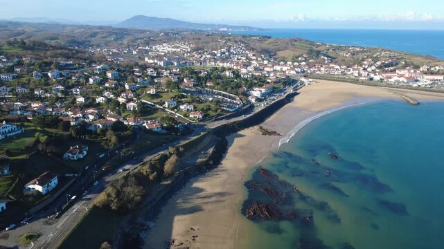 la baie de Socoa dans le Pays Basque