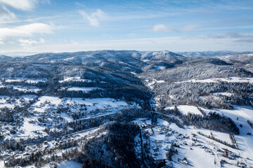 Zimowy Krajobraz Beskidu Śląskiego - Miasto wisła - Panorama lotnicza