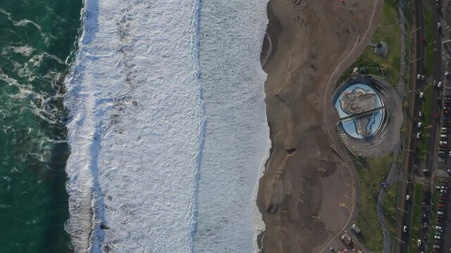 Iquique ciudad costanera playa Cavancha cenital pacifico Chile