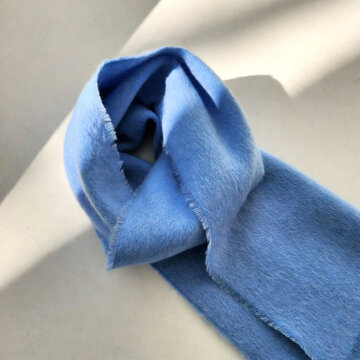 scarf, muffler, winter accessory, warm item, knit scarf, wool scarf, fashion accessory, daily look, winter fashion, minimal design, cozy fit, couple item, gift item, soft texture, cold weather accesso