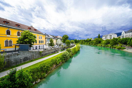 View of the Drau River in Villach and the surrounding landscape along the river.
