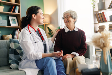 patient talking with a doctor