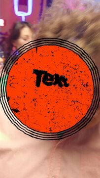 Text Grunge Transition 01 Vertical