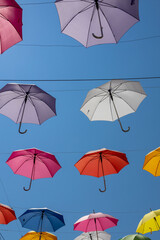 Obraz premium colorful umbrellas in the village of Aielli in Abruzzo 