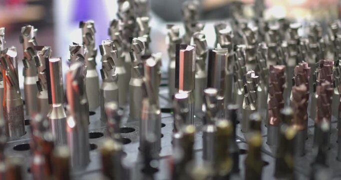 Industrial milling cutters and drill bits manufacturing