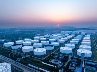 White Oil Storage Tanks Industrial