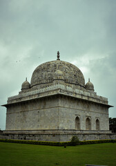 Fototapeta premium Hoshang Shah's Tomb in Mandu, Madhya Pradesh, is a significant 15th-century mausoleum. 