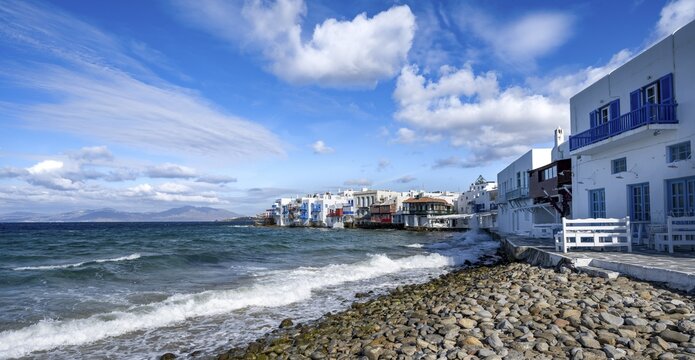 White Cycladic houses on the shore, Little Venice, Mykonos Town, Mykonos, Cyclades, Aegean Sea, Greece