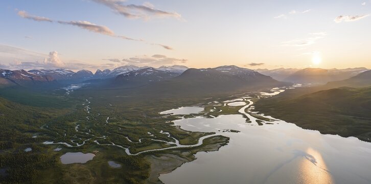 River delta of the two rivers Visttasjohka and Laddjujohka, Lake Paittasj&auml;rvi, Kebnekaise massif in the background, Nikkaluokta, Lapland, Sweden