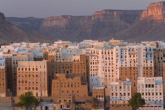 The Old Walled City of Shibam, a town in Wadi Hadhramaut in eastern Yemen. Known for its mudbrick made highrise buildings, Middle East