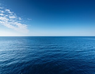 Obraz premium vast expanse of deep blue water calm sky horizon line