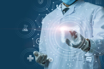 Doc using health tech.