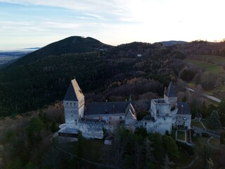 Burg Wartenstein in der Abend-D&auml;mmerung, Nieder&ouml;sterreich