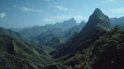 Naklejka premium Lush Green Mountains Landscape