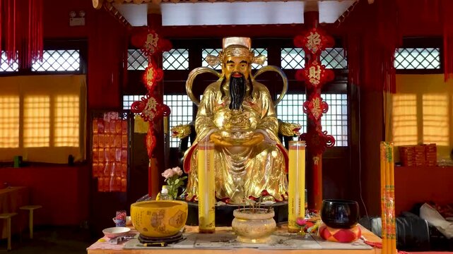 The Zao Wang statue inside the Zao Wang Hall of Luowan Ancient Town in Luohe City, Henan Province, China. 