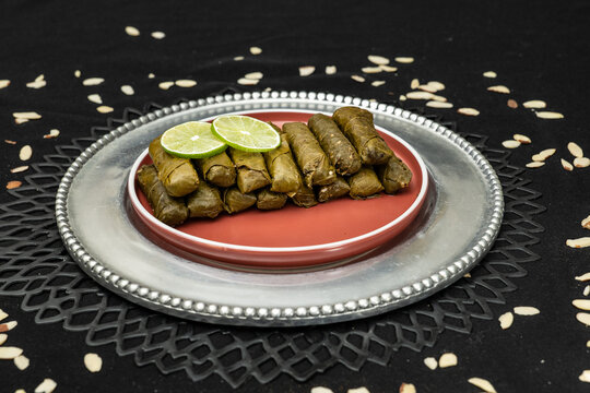 Yabrak tabaquitos de hojas de parra comida arabe libanesa