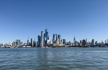 Obraz premium Lower Manhattan Skyline with One World Trade Center Viewed from the Hudson River