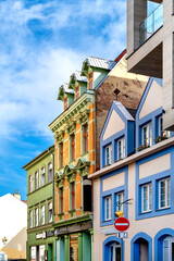 Naklejka premium Colorful house ensemble with old and modern architecture at Masaryk Square in Děčín, Czech Republic, in daylight.